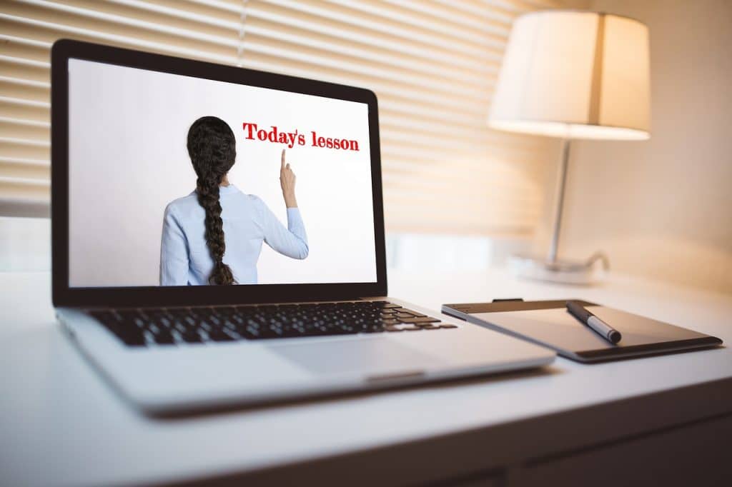 En qué consisten los programas de inmersión lingüística